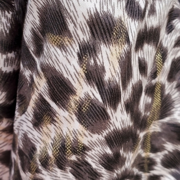 Leopard print sequin tee 2X - Picture 3 of 11